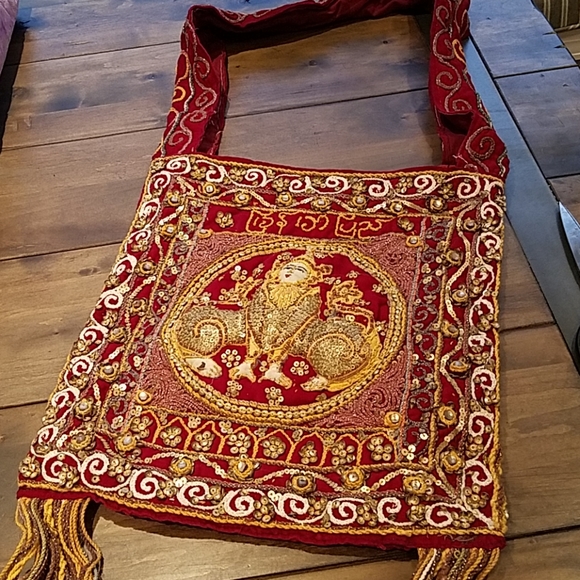 unknown Handbags - Beaded buddha bag